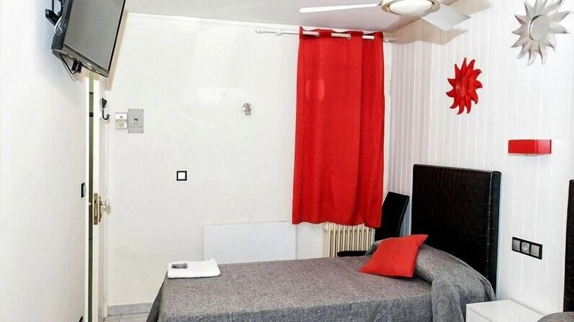 Hostal El Raco De Castello Castello  D'Empuries Spanien