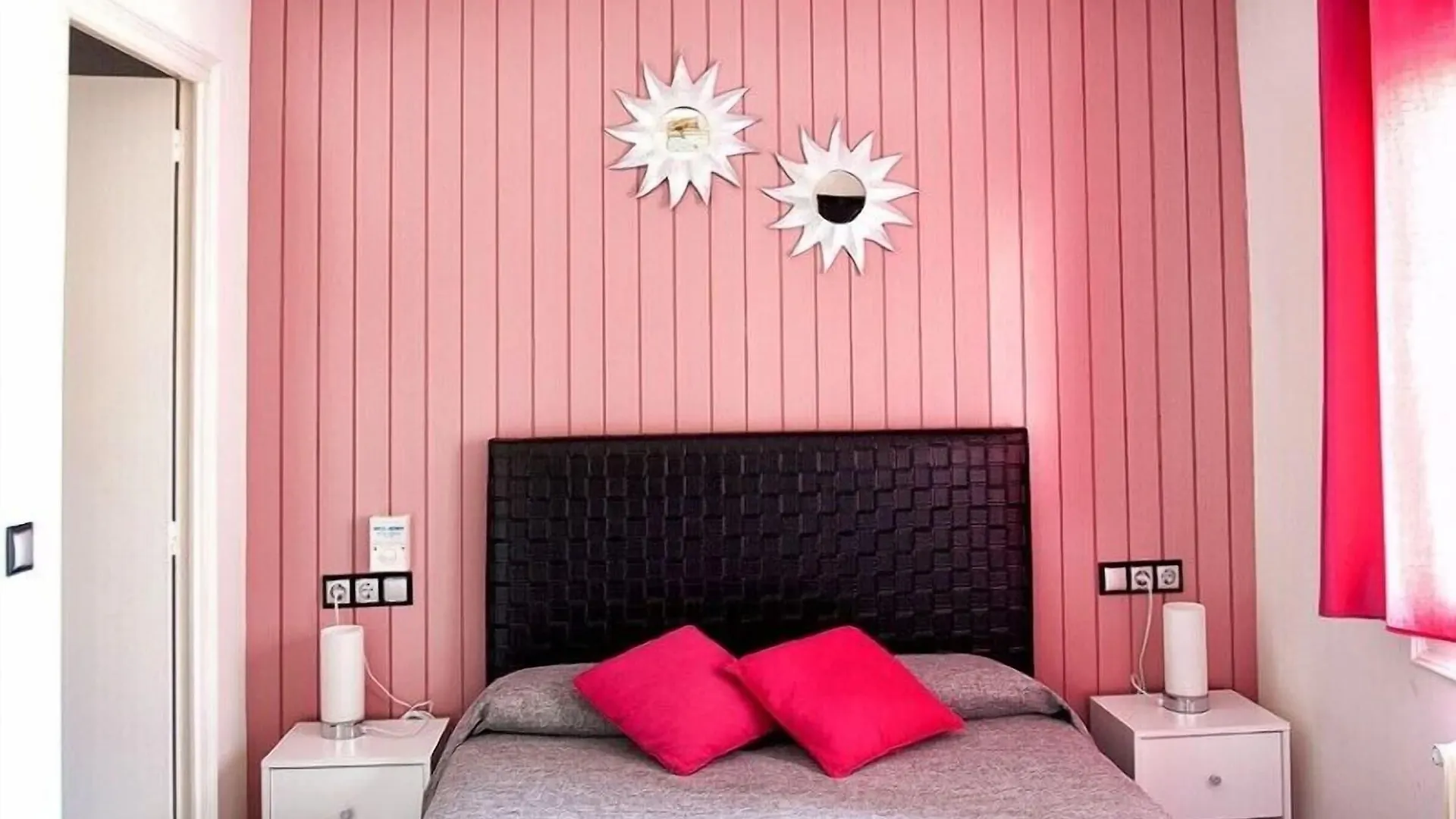 Hostal El Raco De Castello Castelló d'Empuries