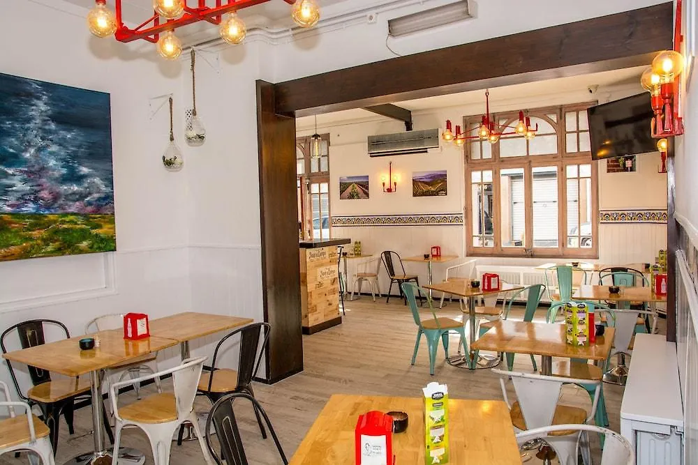 Hostal El Raco De Castello Castelló d'Empuries Ξενοδοχείο
